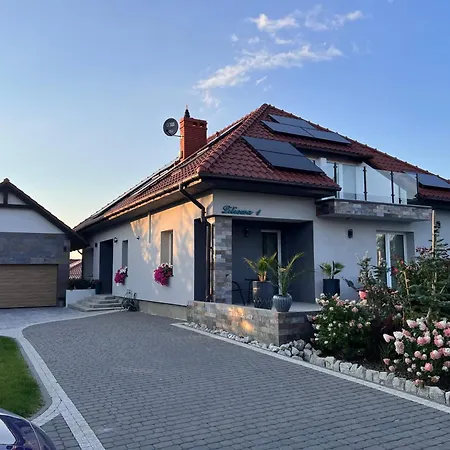 Holiday home The Lilihill House Jezioro, Sauna, Balii,