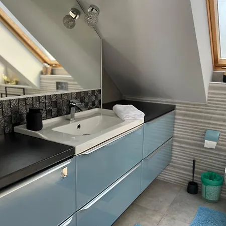 Holiday home The Lilihill House Jezioro, Sauna, Balii, Szabruk