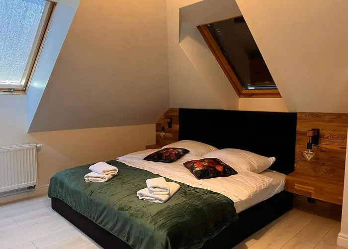 Holiday home The Lilihill House Jezioro, Sauna, Balii, Szabruk