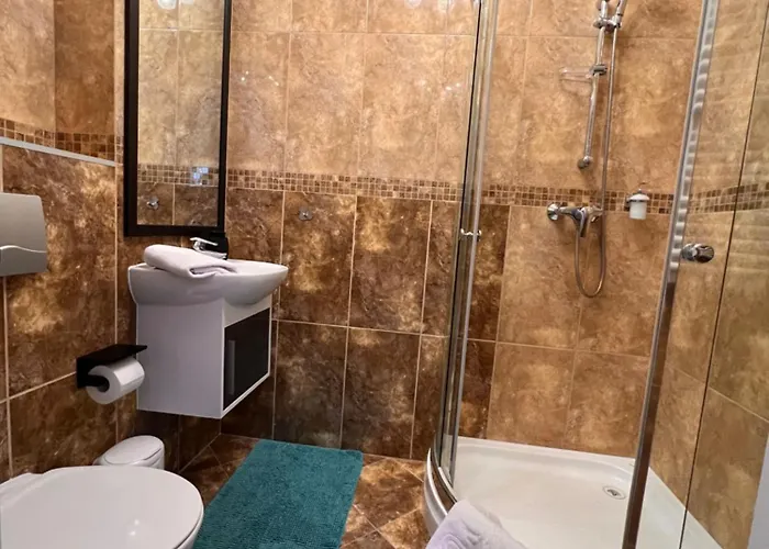 The Lilihill House Jezioro, Sauna, Balii, * Szabruk