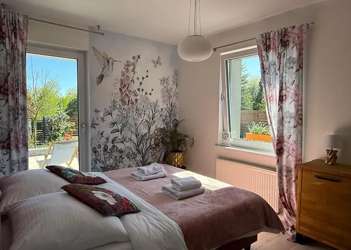 Holiday home The Lilihill House Jezioro, Sauna, Balii,